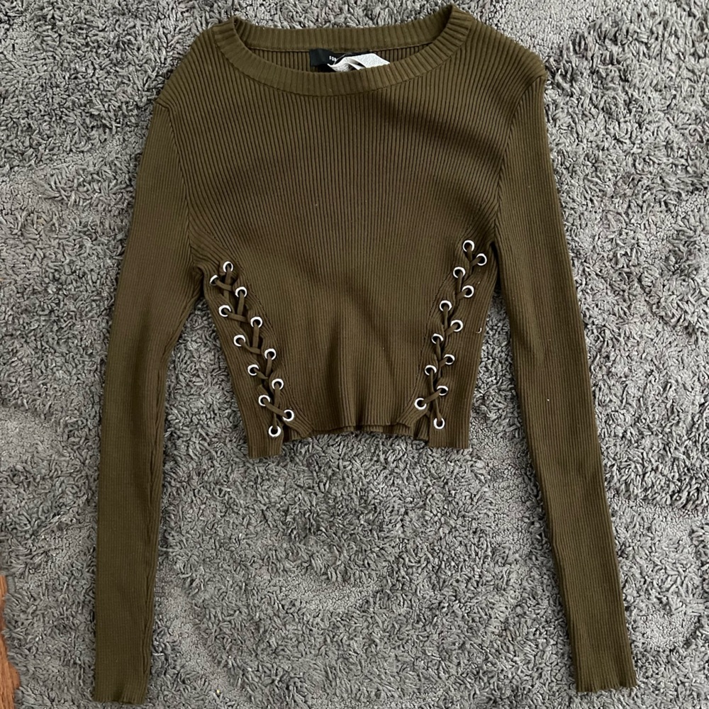 Forever 21 Crop Ribbed Green Lace Up Scoop Neck Long Sleeve Size L